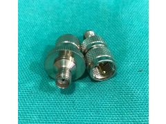 Mini UHF Plug / SMA Socket